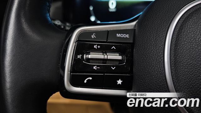 Kia Carnival (IV) Gasoline 9-Seater Signature 2023 — фото 29