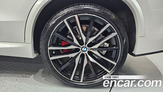 BMW X5 (G05) M50i 2022 — фото 21