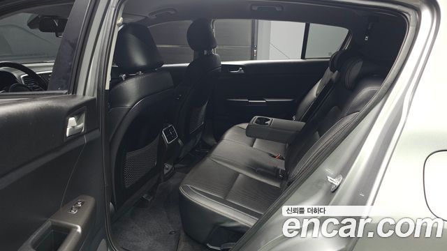 Kia Sportage The Bold Diesel 1.6 2WD Prestige 2022 — фото 11