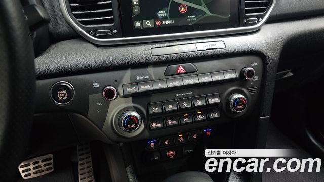 Kia Sportage The Bold Diesel 1.6 2WD Prestige 2022 — фото 17