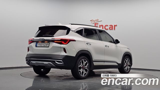 Kia Seltos Gasoline 1.6 Turbo 2WD Signature 2023 — фото 2