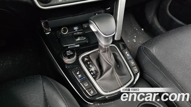 Kia Seltos Gasoline 1.6 Turbo 2WD Signature 2023 — фото 9