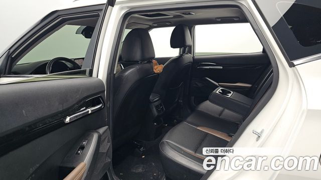 Kia Seltos Gasoline 1.6 Turbo 2WD Signature 2023 — фото 12