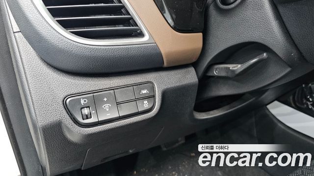 Kia Seltos Gasoline 1.6 Turbo 2WD Signature 2023 — фото 14