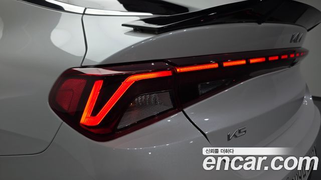 Kia K5 (III) 2.0 Signature 2023 — фото 23