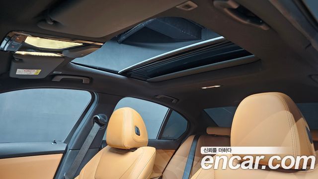 BMW 3 Series (G20) 320i M Sport 2025 — фото 31