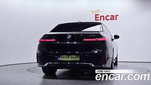 BMW 7 Series (G70) 740i xDrive M Sport 2025 — фото 4
