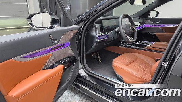 BMW 7 Series (G70) 740i xDrive M Sport 2025 — фото 10