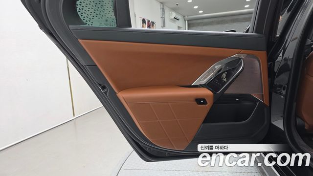 BMW 7 Series (G70) 740i xDrive M Sport 2025 — фото 25