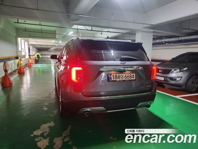 Ford Explorer (VI) 2.3 LimIted 4WD 2022 — фото 4