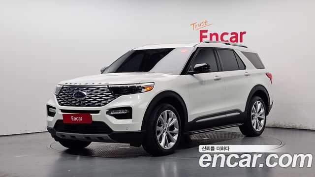 Ford Explorer (VI) 3.0 Platinum 4WD 2021 — фото 1