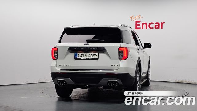 Ford Explorer (VI) 3.0 Platinum 4WD 2021 — фото 4