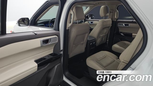 Ford Explorer (VI) 3.0 Platinum 4WD 2021 — фото 16