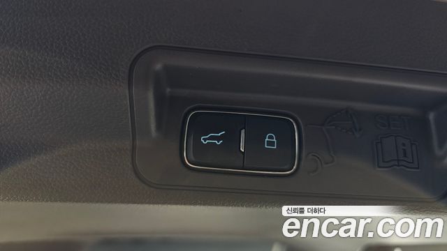 Ford Explorer (VI) 3.0 Platinum 4WD 2021 — фото 23