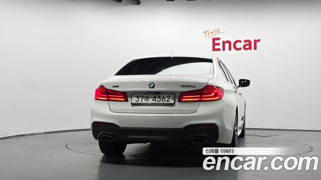 BMW 5 Series (G30) 520d xDrive M Sport Package Plus 2018 — фото 4