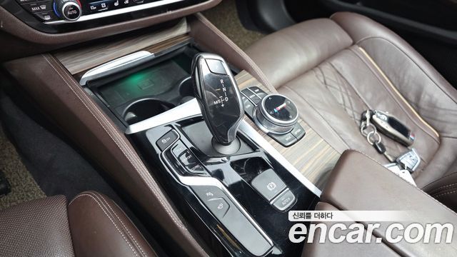 BMW 5 Series (G30) 520d xDrive M Sport Package Plus 2018 — фото 9