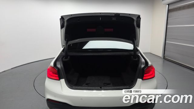 BMW 5 Series (G30) 520d xDrive M Sport Package Plus 2018 — фото 20