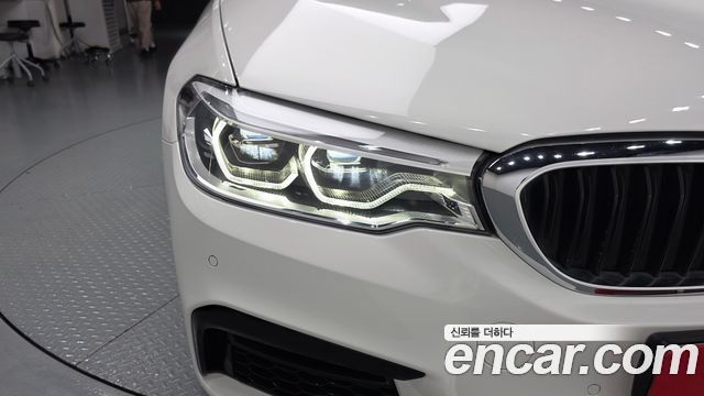 BMW 5 Series (G30) 520d xDrive M Sport Package Plus 2018 — фото 22