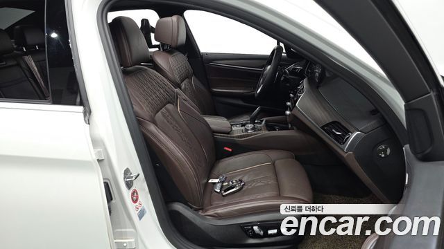 BMW 5 Series (G30) 520d xDrive M Sport Package Plus 2018 — фото 26