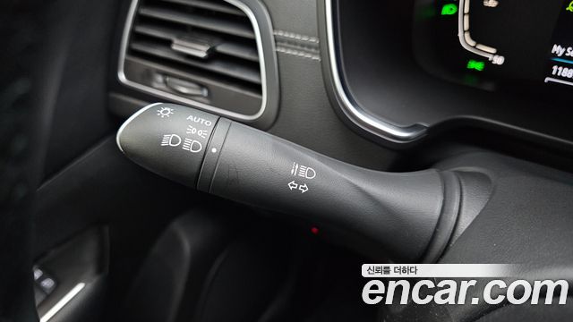 Renault Korea SM6 1.3 TCe Feel 2025 — фото 36