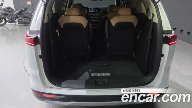 Kia Carnival (IV) Diesel 9-Seater Prestige 2022 — фото 31