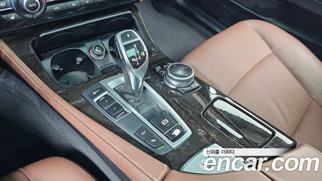 BMW 5 Series (F10) 528i 2014 — фото 9