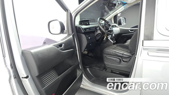 Hyundai Staria Cargo 3-Seater Smart 2023 — фото 10