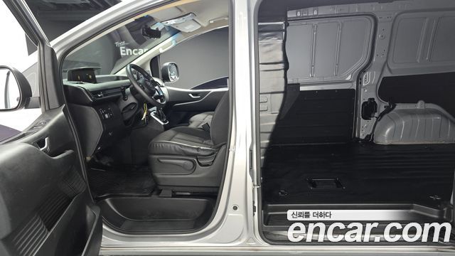 Hyundai Staria Cargo 3-Seater Smart 2023 — фото 12