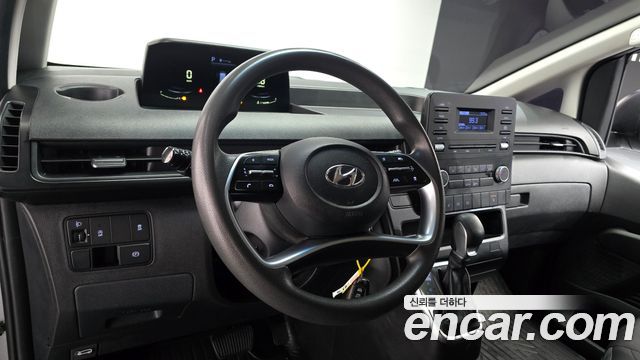 Hyundai Staria Cargo 3-Seater Smart 2023 — фото 13