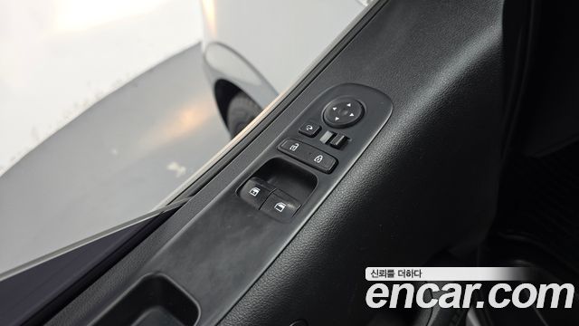 Hyundai Staria Cargo 3-Seater Smart 2023 — фото 14