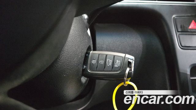 Hyundai Staria Cargo 3-Seater Smart 2023 — фото 15