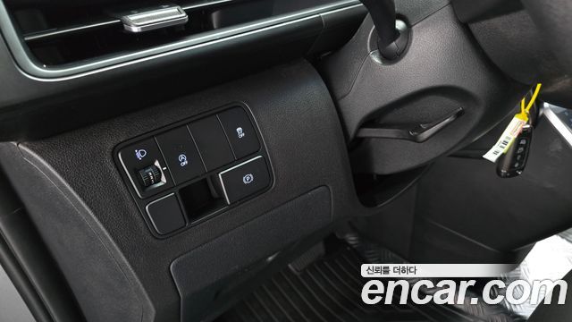 Hyundai Staria Cargo 3-Seater Smart 2023 — фото 18