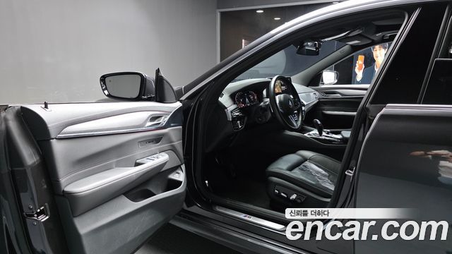 BMW 6 Series GT (G32) 620d xDrive M Sport 2022 — фото 10