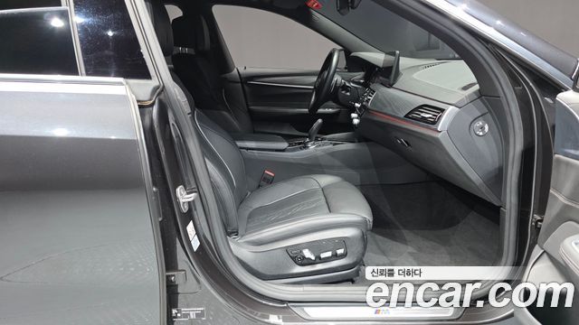 BMW 6 Series GT (G32) 620d xDrive M Sport 2022 — фото 26