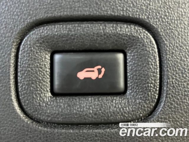 Renault Korea QM6 2.0 GDe PREMIERE 2WD 2022 — фото 7