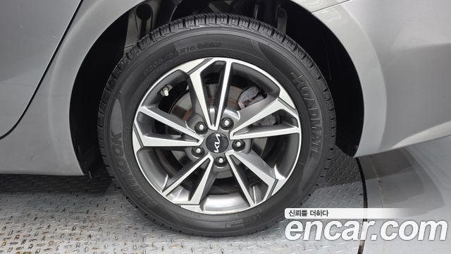 Kia K3 (II) 1.6 Prestige 2022 — фото 21