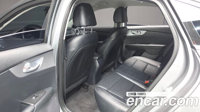Kia K3 (II) 1.6 Prestige 2022 — фото 26