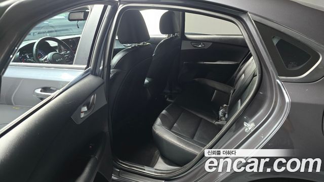 Kia K3 (II) 1.6 Prestige 2022 — фото 11