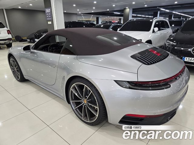 Porsche 911 (992) Carrera 4 Cabriolet 2024 — фото 2