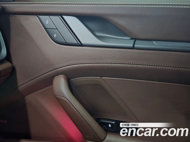 Porsche 911 (992) Carrera 4 Cabriolet 2024 — фото 19