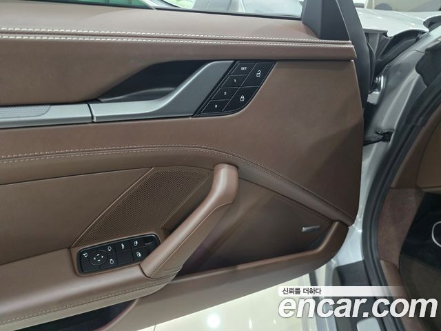 Porsche 911 (992) Carrera 4 Cabriolet 2024 — фото 20