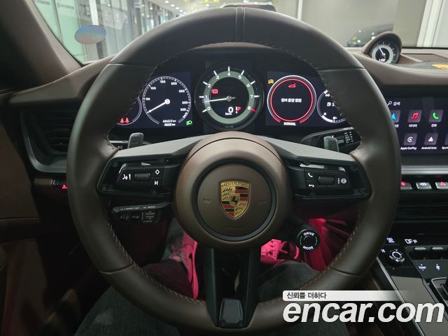 Porsche 911 (992) Carrera 4 Cabriolet 2024 — фото 21
