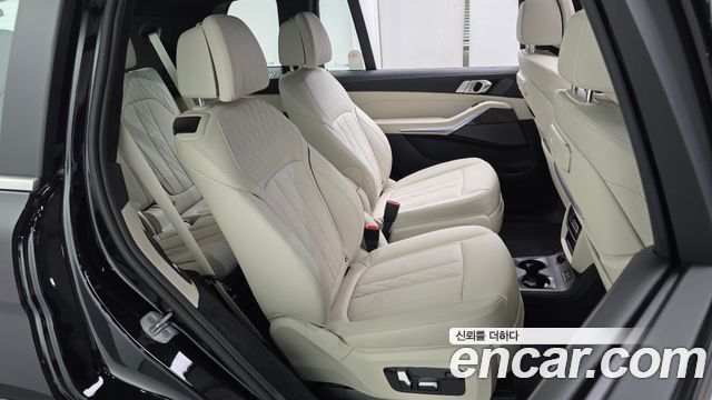 BMW X7 (G07) xDrive 40i M Sport 6STR 2026 — фото 11