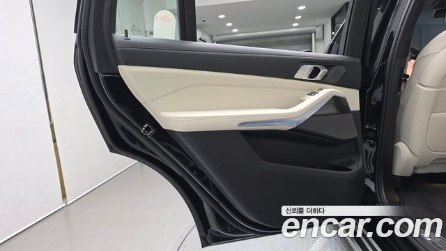 BMW X7 (G07) xDrive 40i M Sport 6STR 2026 — фото 25