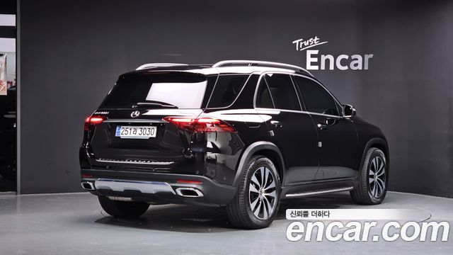 Mercedes-Benz GLE-Class (W167) GLE300d 4MATIC 2023 — фото 2