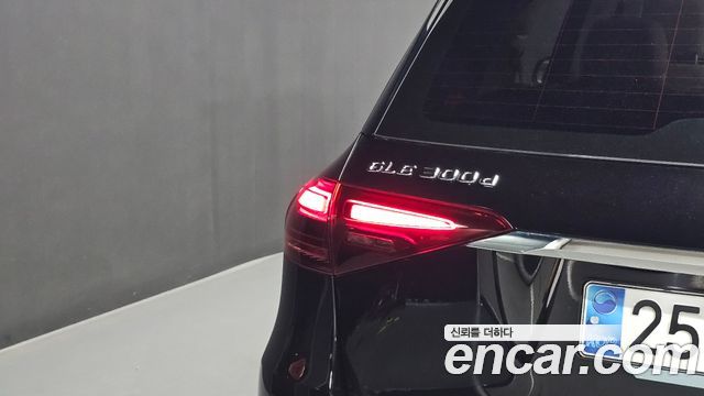 Mercedes-Benz GLE-Class (W167) GLE300d 4MATIC 2023 — фото 23