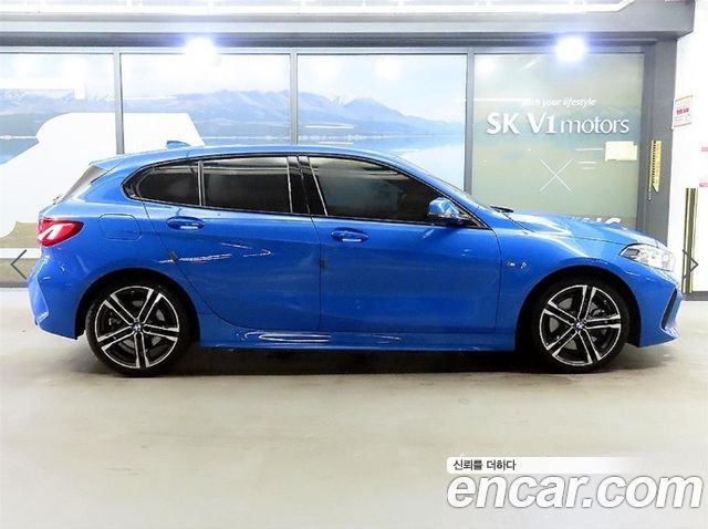 BMW 1 Series (F40) 120i M Sports 2023 — фото 3