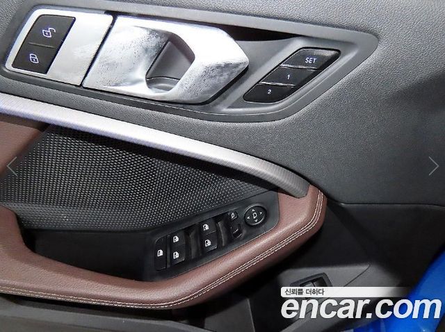 BMW 1 Series (F40) 120i M Sports 2023 — фото 17