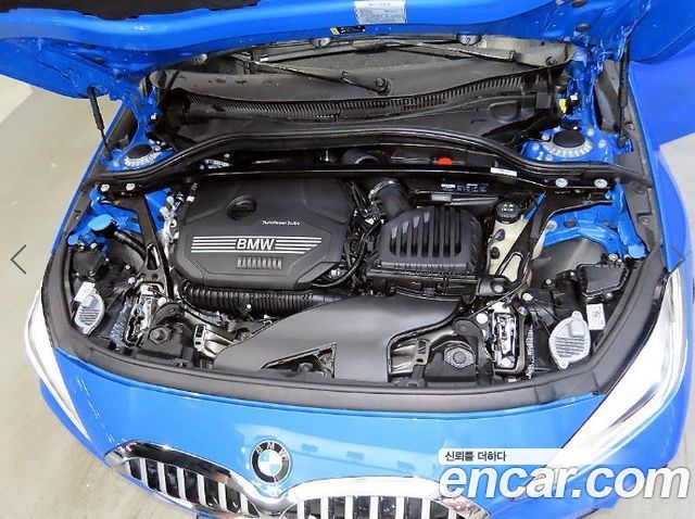 BMW 1 Series (F40) 120i M Sports 2023 — фото 23