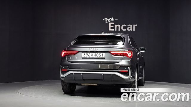 Audi Q3 (F3) 35 TDI Premium Sportback 2023 — фото 4